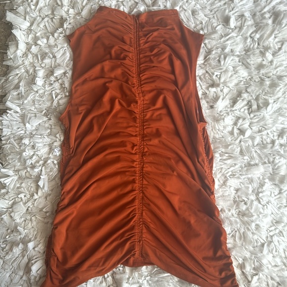 NWOT Calvin Klein ruched rust orange top size large - Picture 3 of 5